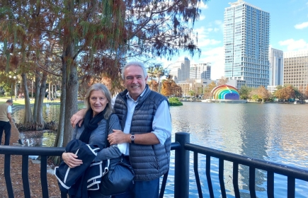 Raul y su esposa Teresa en la Asamblea Internacional de Rotary en Orlando, USA (enero 2023)